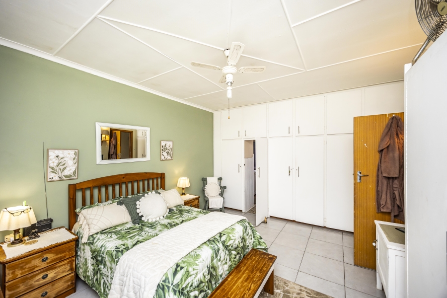 3 Bedroom Property for Sale in Summerpride Eastern Cape